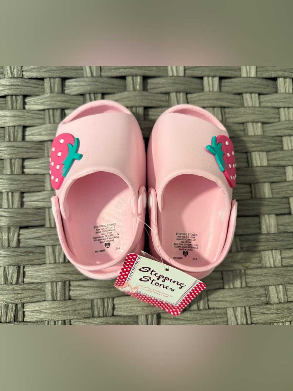 STEPPING STONES - NWT Pink Toddlers Strawberry Clogs - Size 5